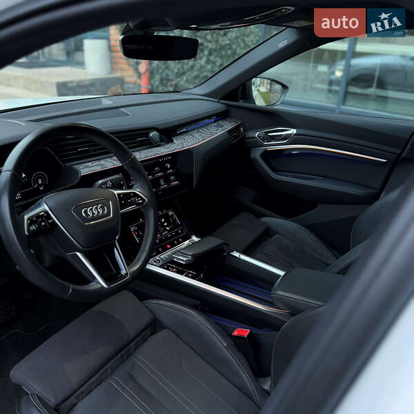 Внедорожник / Кроссовер Audi Q8 Sportback e-tron 2023 в Черновцах