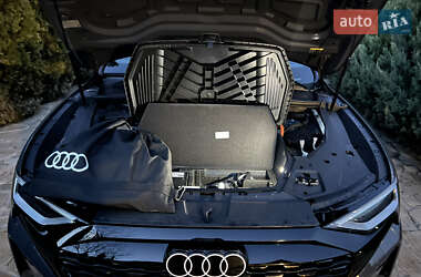 Внедорожник / Кроссовер Audi Q8 Sportback e-tron 2023 в 