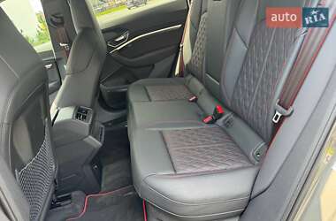 Внедорожник / Кроссовер Audi Q8 Sportback e-tron 2023 в 