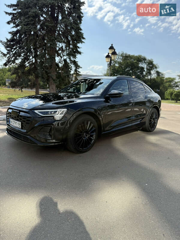 Внедорожник / Кроссовер Audi Q8 Sportback e-tron 2023 в Одессе