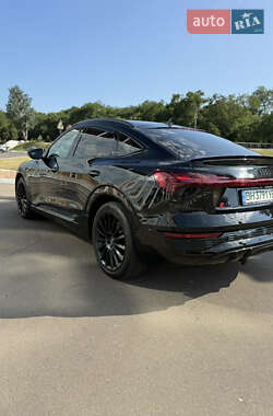 Audi Q8 Sportback e-tron 2023