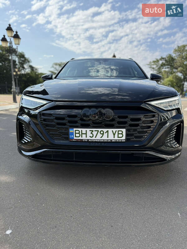 Внедорожник / Кроссовер Audi Q8 Sportback e-tron 2023 в Одессе