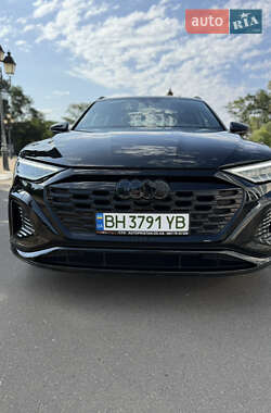 Внедорожник / Кроссовер Audi Q8 Sportback e-tron 2023 в 