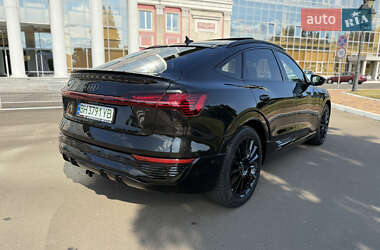 Внедорожник / Кроссовер Audi Q8 Sportback e-tron 2023 в 