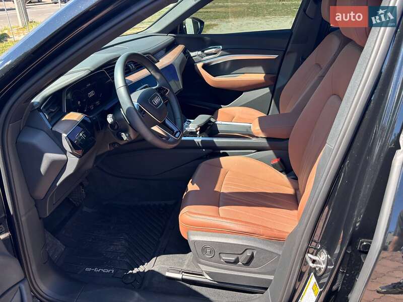 Внедорожник / Кроссовер Audi Q8 Sportback e-tron 2023 в Черкассах