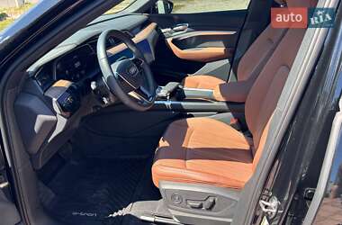Внедорожник / Кроссовер Audi Q8 Sportback e-tron 2023 в 