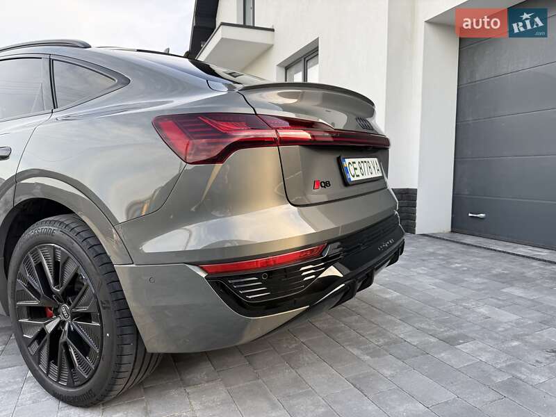 Внедорожник / Кроссовер Audi Q8 Sportback e-tron 2023 в Черновцах