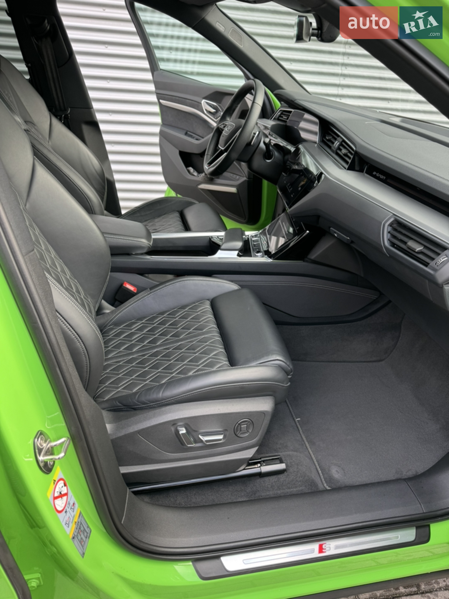 2023 Audi Q8 - мініатюра 13