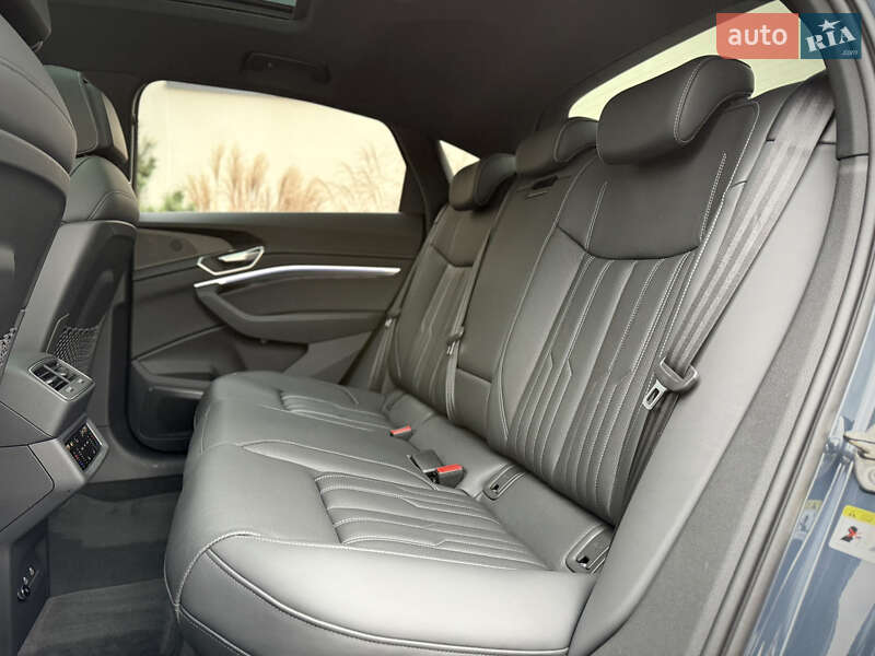 Позашляховик / Кросовер Audi Q8 Sportback e-tron 2023 в Луцьку фото 73 Позашляховик / Кросовер Audi Q8 Sportback e-tron 2023 в Луцьку