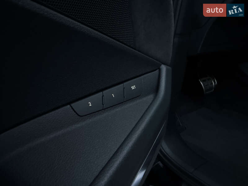 Позашляховик / Кросовер Audi Q8 Sportback e-tron 2023 в Мукачевому фото 17 Позашляховик / Кросовер Audi Q8 Sportback e-tron 2023 в Мукачевому