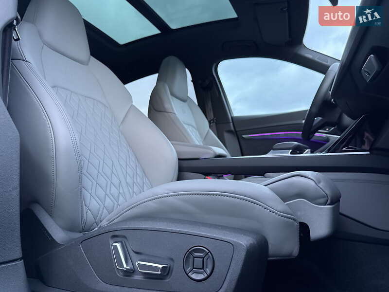 Позашляховик / Кросовер Audi Q8 Sportback e-tron 2023 в Мукачевому фото 35 Позашляховик / Кросовер Audi Q8 Sportback e-tron 2023 в Мукачевому