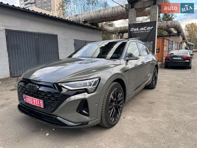 Внедорожник / Кроссовер Audi Q8 Sportback e-tron 2023 в Киеве