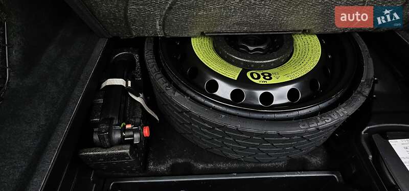 Позашляховик / Кросовер Audi Q8 Sportback e-tron 2024 в Тернополі