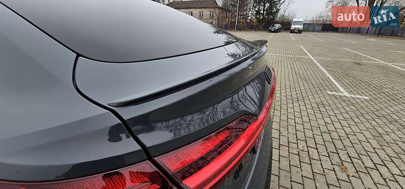 Позашляховик / Кросовер Audi Q8 Sportback e-tron 2024 в Тернополі