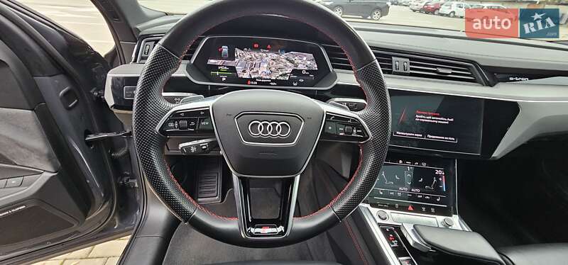 Позашляховик / Кросовер Audi Q8 Sportback e-tron 2024 в Тернополі