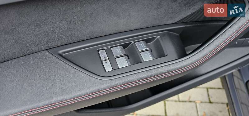 Позашляховик / Кросовер Audi Q8 Sportback e-tron 2024 в Тернополі