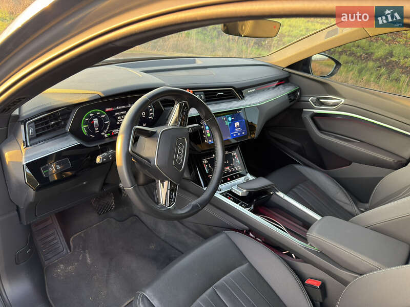 Внедорожник / Кроссовер Audi Q8 Sportback e-tron 2023 в Полтаве