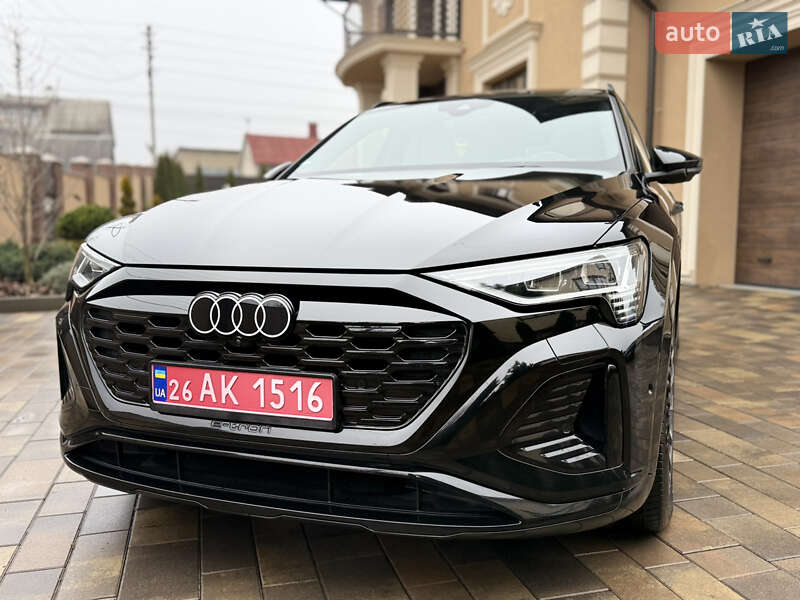 Внедорожник / Кроссовер Audi Q8 Sportback e-tron 2024 в Черновцах