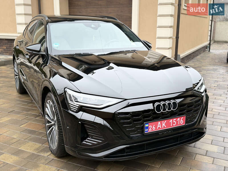 Внедорожник / Кроссовер Audi Q8 Sportback e-tron 2024 в Черновцах