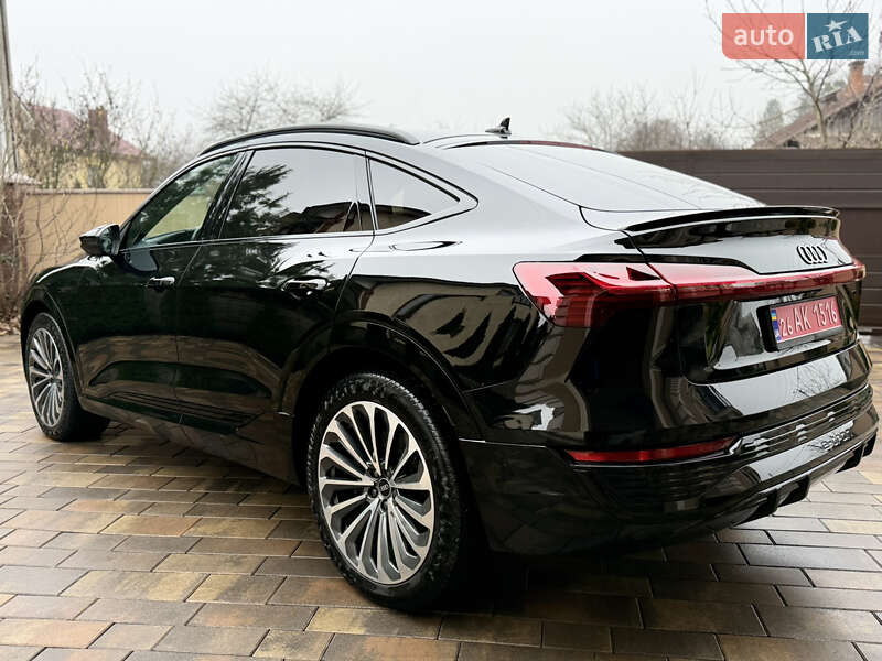 Внедорожник / Кроссовер Audi Q8 Sportback e-tron 2024 в Черновцах