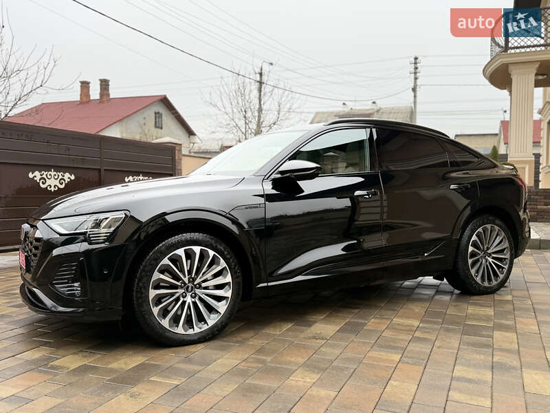 Внедорожник / Кроссовер Audi Q8 Sportback e-tron 2024 в Черновцах