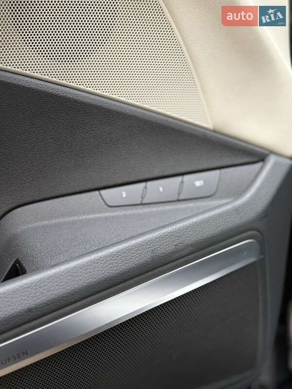 Внедорожник / Кроссовер Audi Q8 Sportback e-tron 2024 в Черновцах