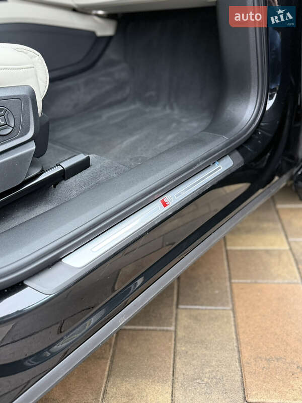 Внедорожник / Кроссовер Audi Q8 Sportback e-tron 2024 в Черновцах