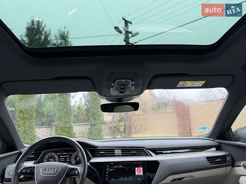 Внедорожник / Кроссовер Audi Q8 Sportback e-tron 2024 в Черновцах