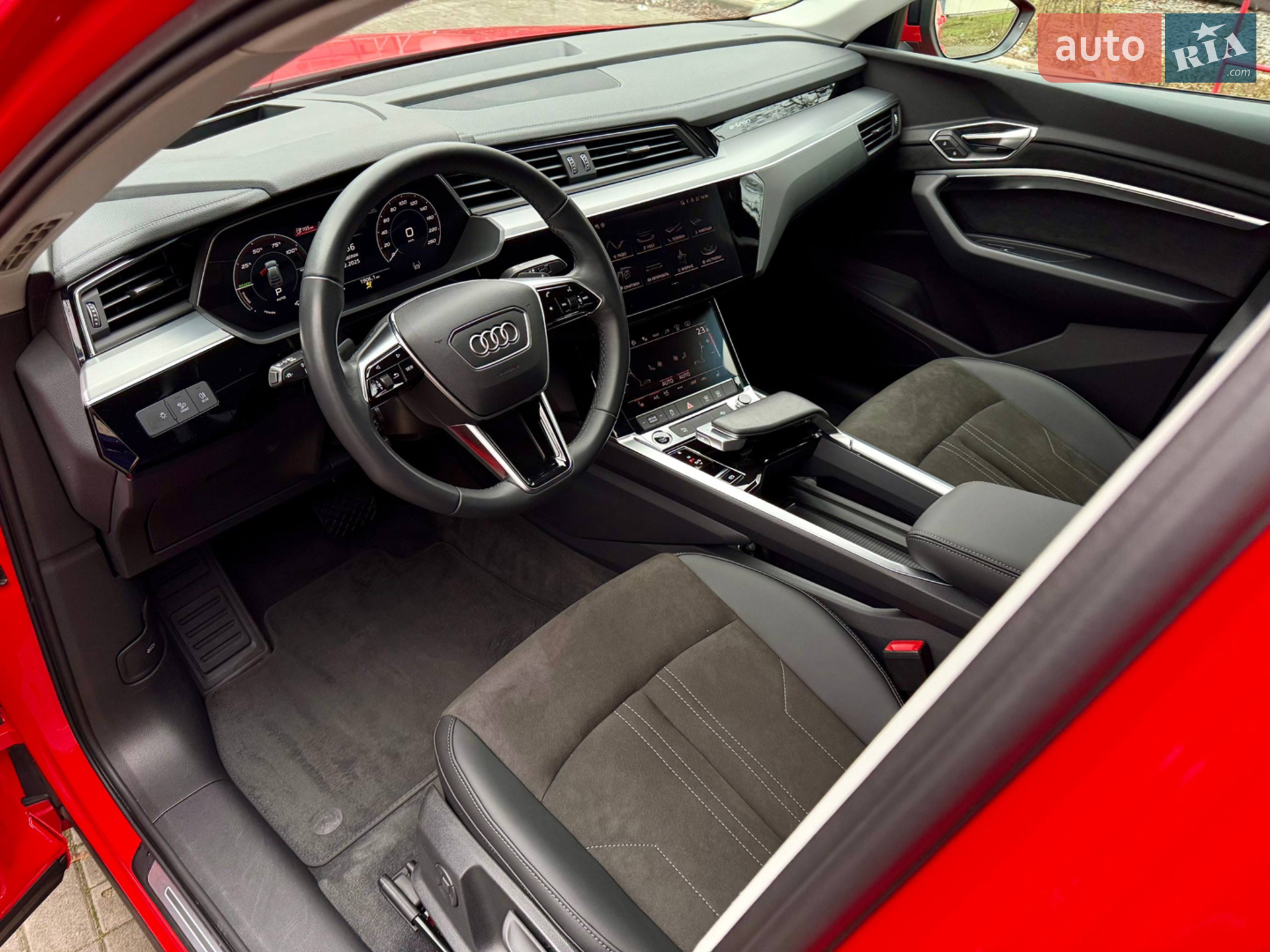 2023 Audi Q8 - мініатюра 24