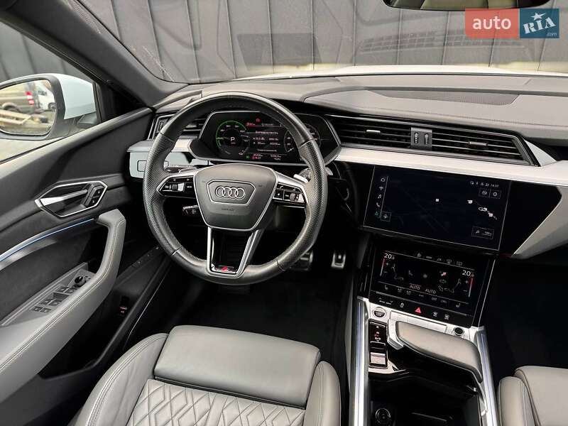 Внедорожник / Кроссовер Audi Q8 Sportback e-tron 2023 в Луцке фото 22 Внедорожник / Кроссовер Audi Q8 Sportback e-tron 2023 в Луцке