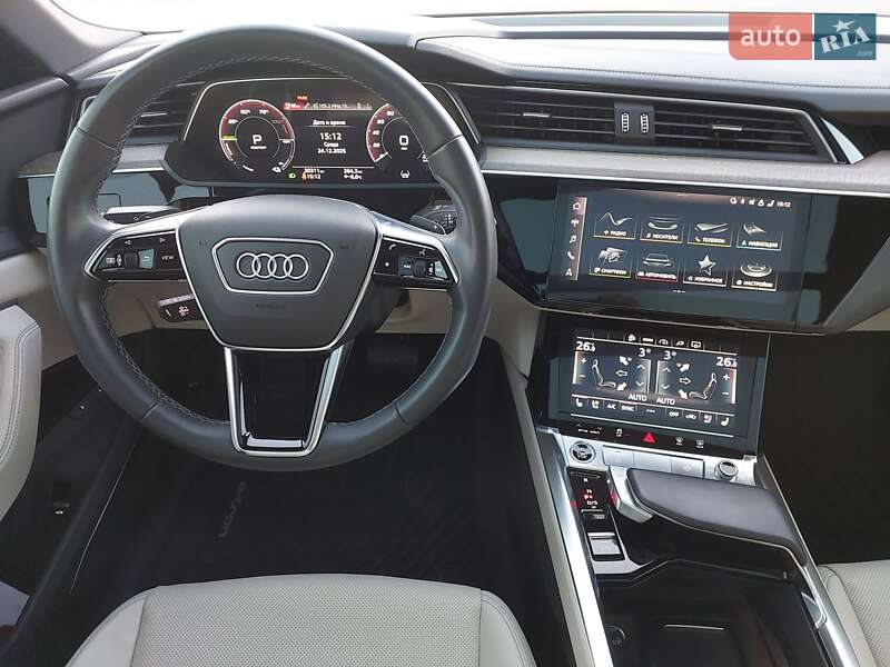 Внедорожник / Кроссовер Audi Q8 Sportback e-tron 2023 в Харькове фото 31 Внедорожник / Кроссовер Audi Q8 Sportback e-tron 2023 в Харькове