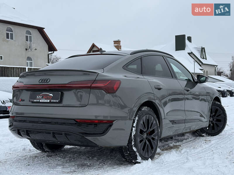 Внедорожник / Кроссовер Audi Q8 Sportback e-tron 2023 в Луцке