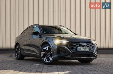 Внедорожник / Кроссовер Audi Q8 Sportback e-tron 2023 в Ровно