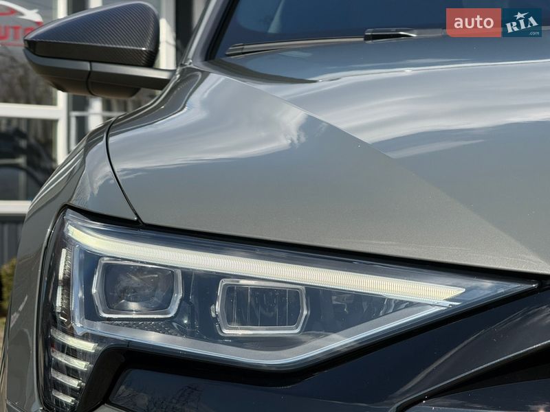 Внедорожник / Кроссовер Audi Q8 Sportback e-tron 2023 в Луцке