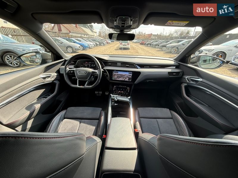 Внедорожник / Кроссовер Audi Q8 Sportback e-tron 2023 в Луцке
