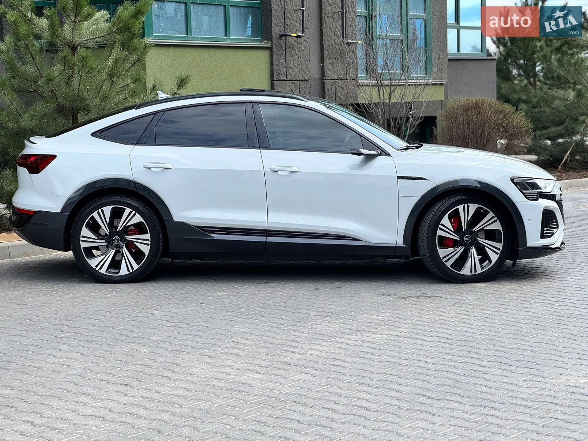 2023 Audi Q8 - мініатюра 24