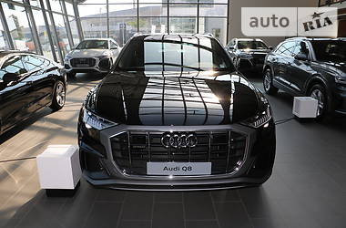 Позашляховик / Кросовер Audi Q8 2019 в 