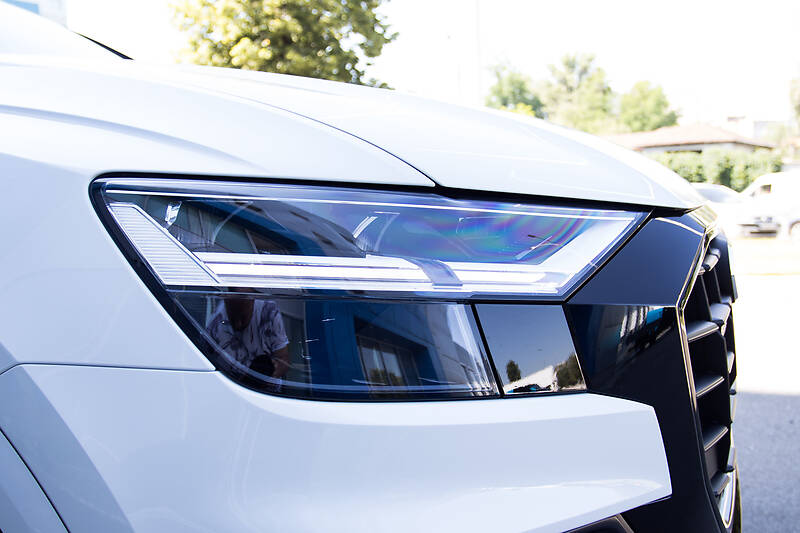 Позашляховик / Кросовер Audi Q8 2019 в Києві фото 16 Позашляховик / Кросовер Audi Q8 2019 в Києві