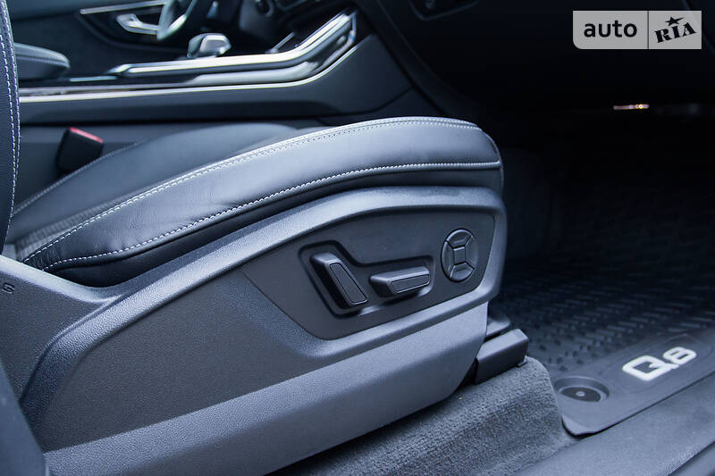 Позашляховик / Кросовер Audi Q8 2019 в Києві фото 29 Позашляховик / Кросовер Audi Q8 2019 в Києві