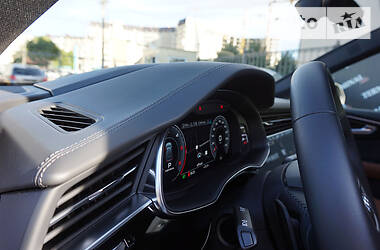Позашляховик / Кросовер Audi Q8 2018 в  фото 72 Позашляховик / Кросовер Audi Q8 2018 в