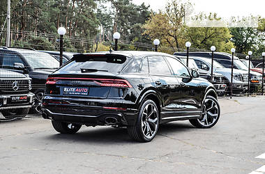 Внедорожник / Кроссовер Audi Q8 2020 в Киеве