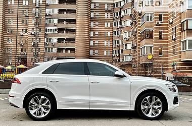 Внедорожник / Кроссовер Audi Q8 2018 в Киеве