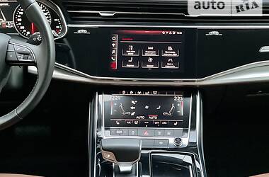 Позашляховик / Кросовер Audi Q8 2018 в Києві