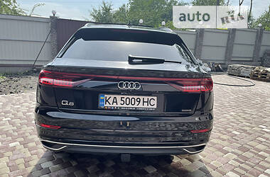 Внедорожник / Кроссовер Audi Q8 2018 в 