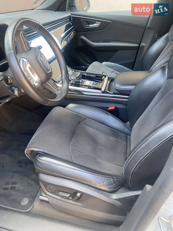 Позашляховик / Кросовер Audi Q8 2019 в Запоріжжі фото 44 Позашляховик / Кросовер Audi Q8 2019 в Запоріжжі