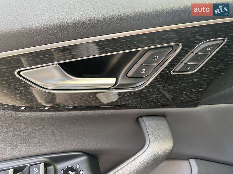 Внедорожник / Кроссовер Audi Q8 2019 в Кропивницком