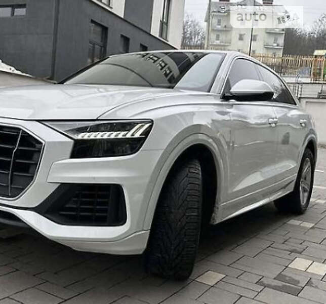 Внедорожник / Кроссовер Audi Q8 2020 в Кропивницком