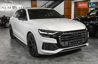 Внедорожник / Кроссовер Audi Q8 2018 в Ужгороде