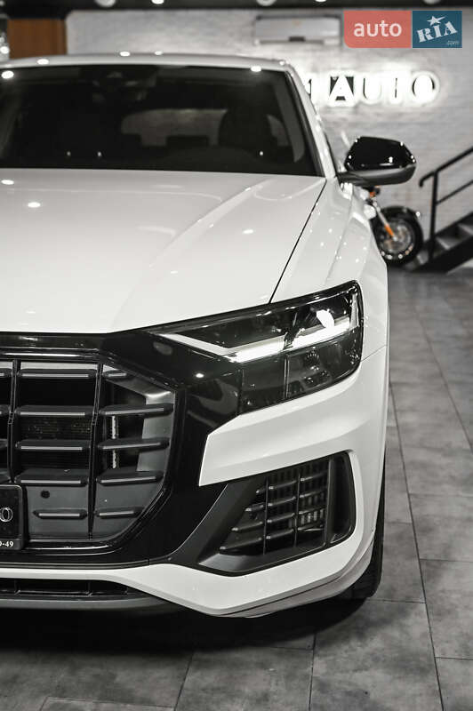 Внедорожник / Кроссовер Audi Q8 2018 в Ужгороде