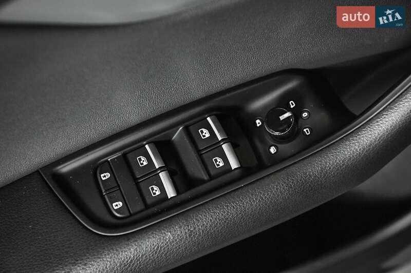 Внедорожник / Кроссовер Audi Q8 2018 в Ужгороде